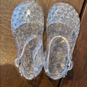 Brand new old navy jelly sandals size 18/24 months